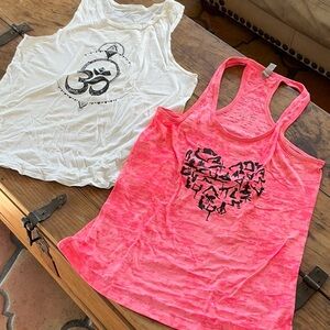 Women's yoga Pink and White Graphic Tank Top lot